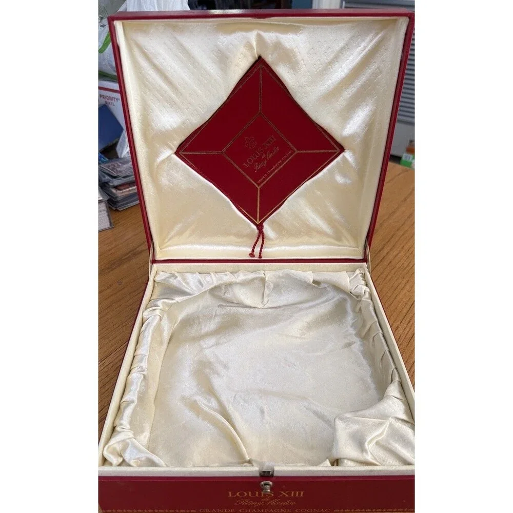 Remy Martin silk vintage severe
